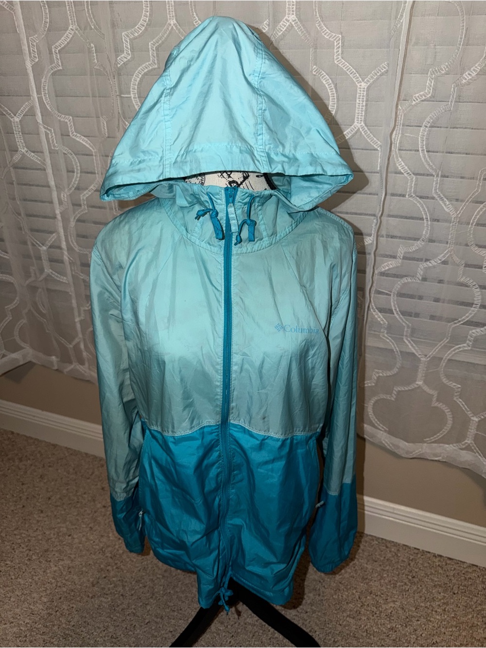 Columbia Women's Two-Tone Teal Aqua Hooded Windbreaker Jacket